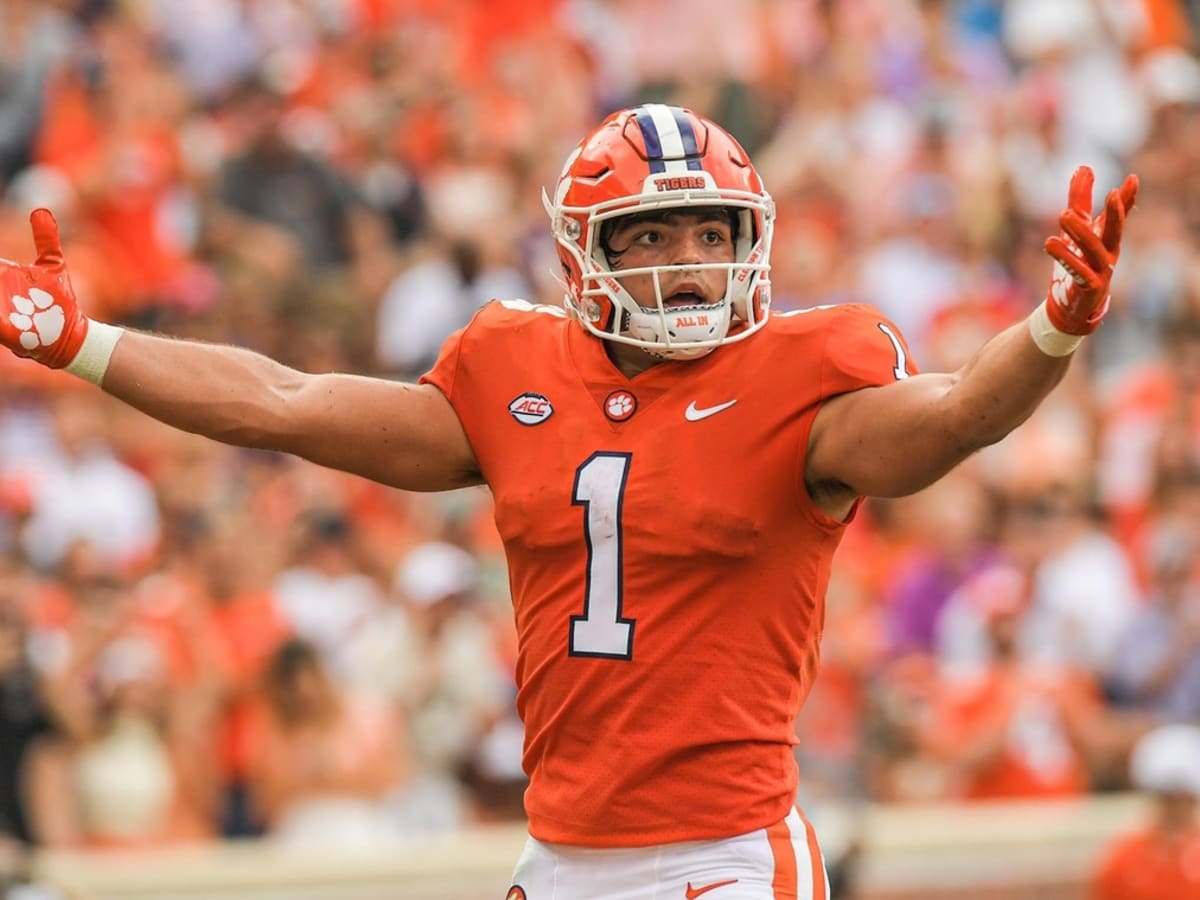 WATCH: Clemson running back Will Shipley hurdles Louisville defender during  spectacular touchdown run 