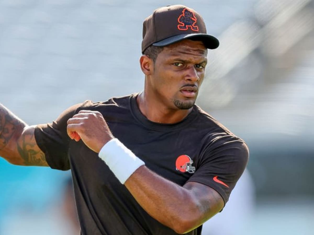 Deshaun Watson Arrived To The Texans Game Rocking A Sweet Throwback Jersey