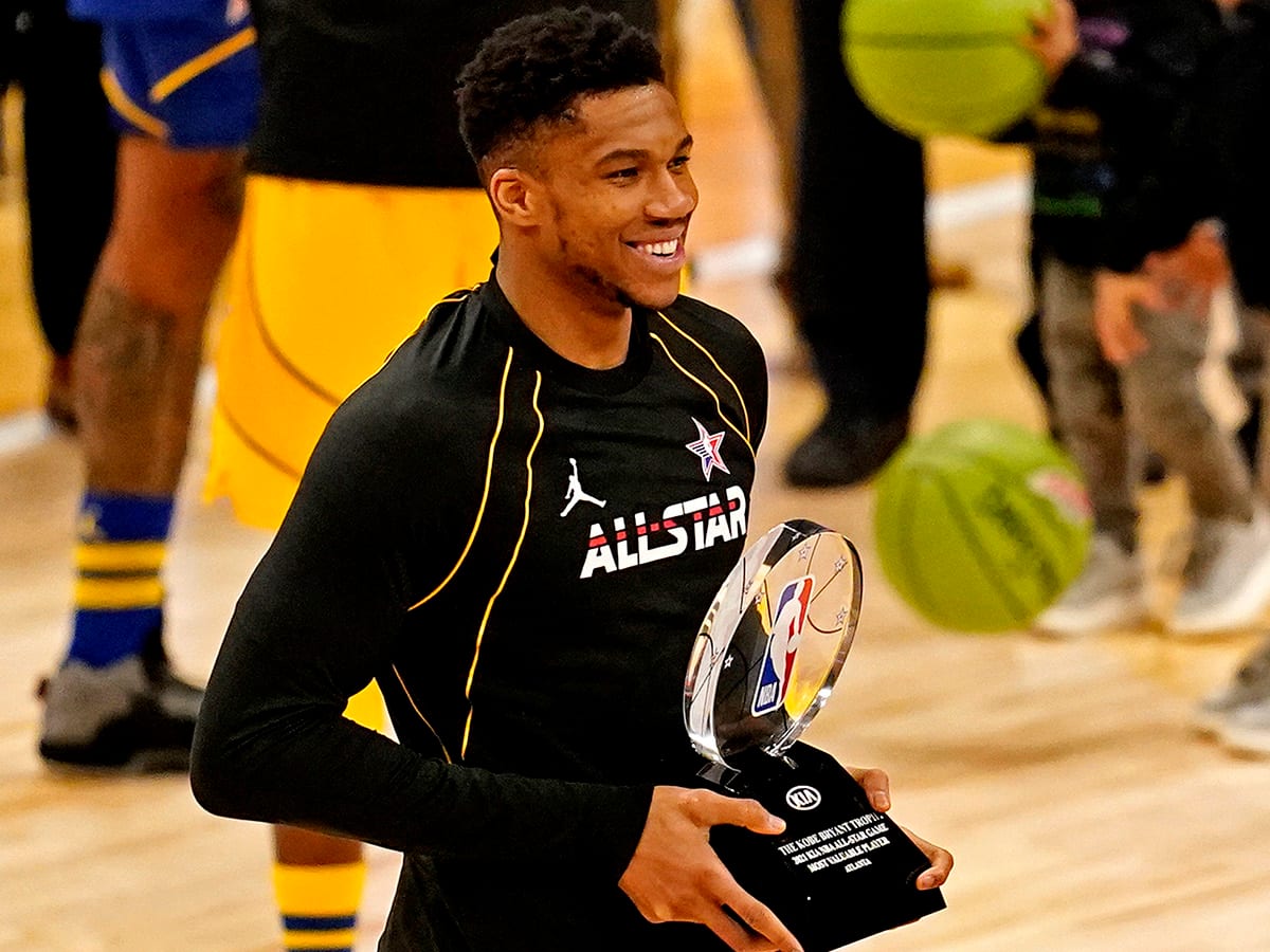 Stars Come Out for NBA All-Star Celebrity Game - SI Kids: Sports News for  Kids, Kids Games and More