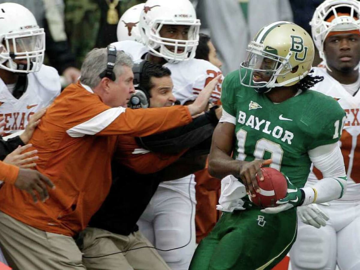 RG3 returns to Baylor for football camp