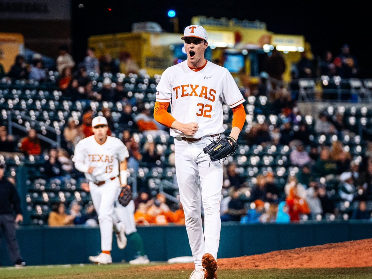 No. 2 Texas Longhorns Extend Baseball Winning Streak - Sports Illustrated Texas  Longhorns News, Analysis and More