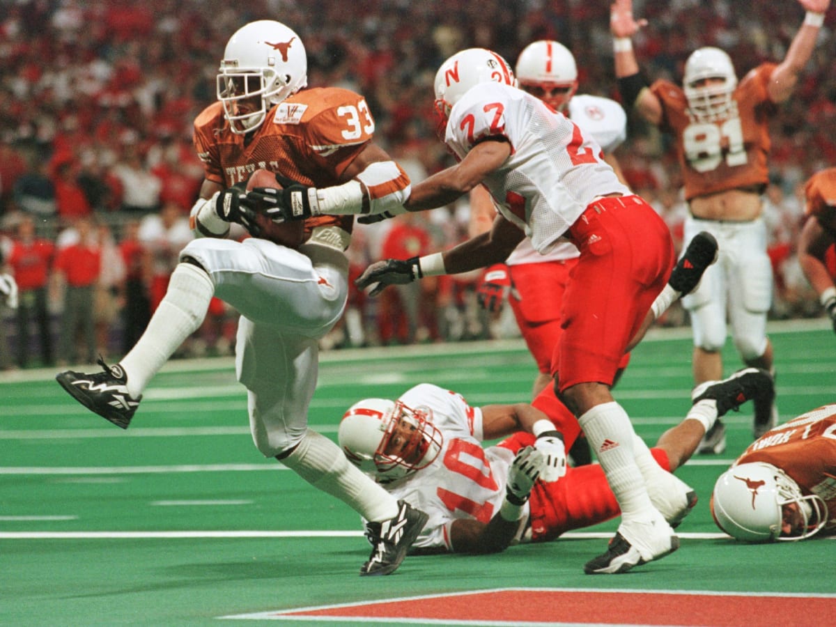 Texas Longhorns Priest Holmes Signed Jersey