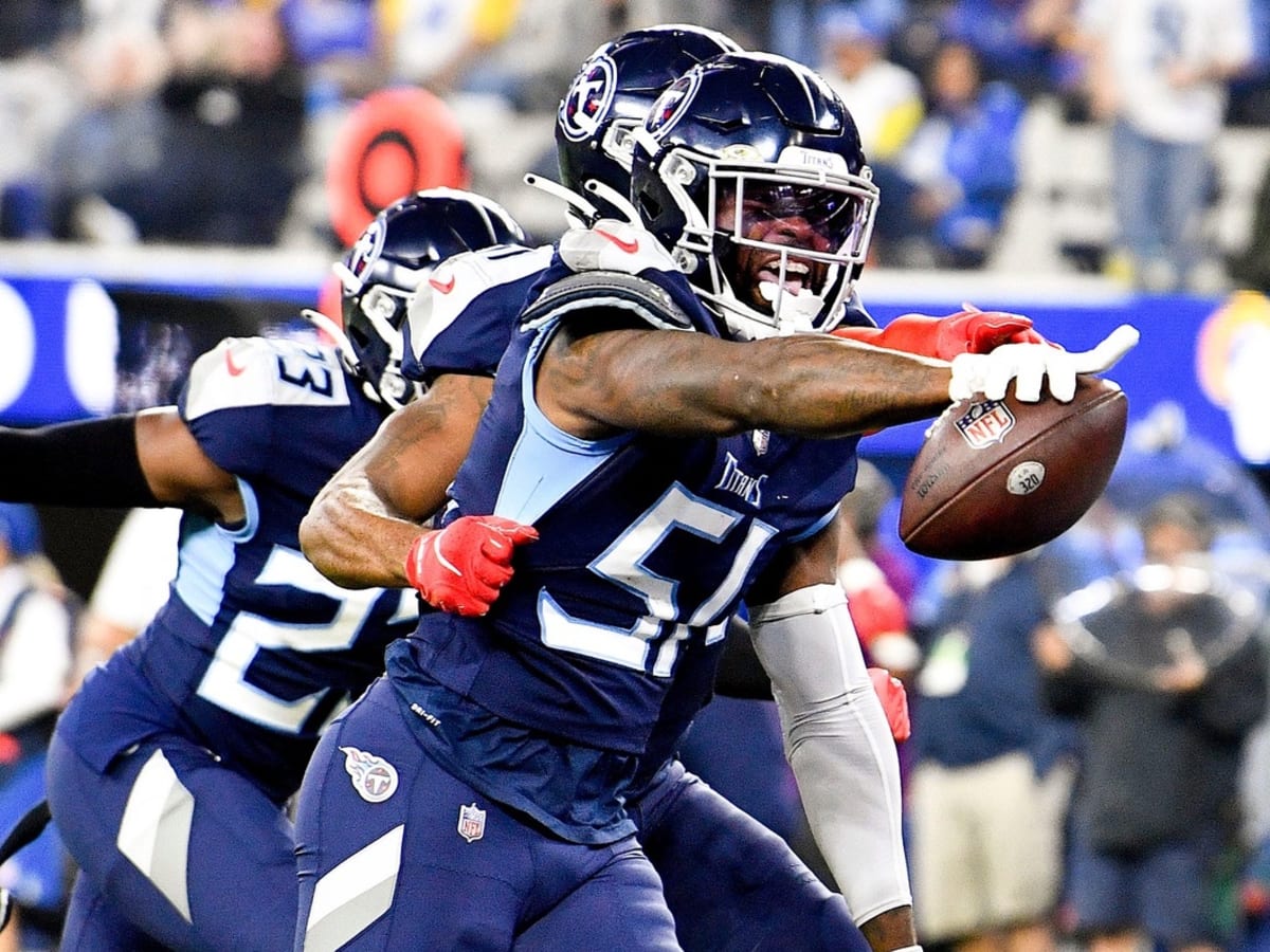 Tennessee Titans linebacker David Long Jr. (51) before an NFL football game  against the Green Bay Packers Thursday, Nov. 17, 2022, in Green Bay, Wis.  (AP Photo/Jeffrey Phelps Stock Photo - Alamy