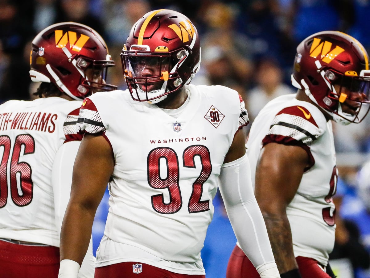 December 18 2022: Washington Commanders defensive tackle Daniel Wise (92)  prior to the NFL game between the New York Giants and the Washington  Commanders in Landover, MD. Reggie Hildred/CSM/Sipa USA(Credit Image: ©