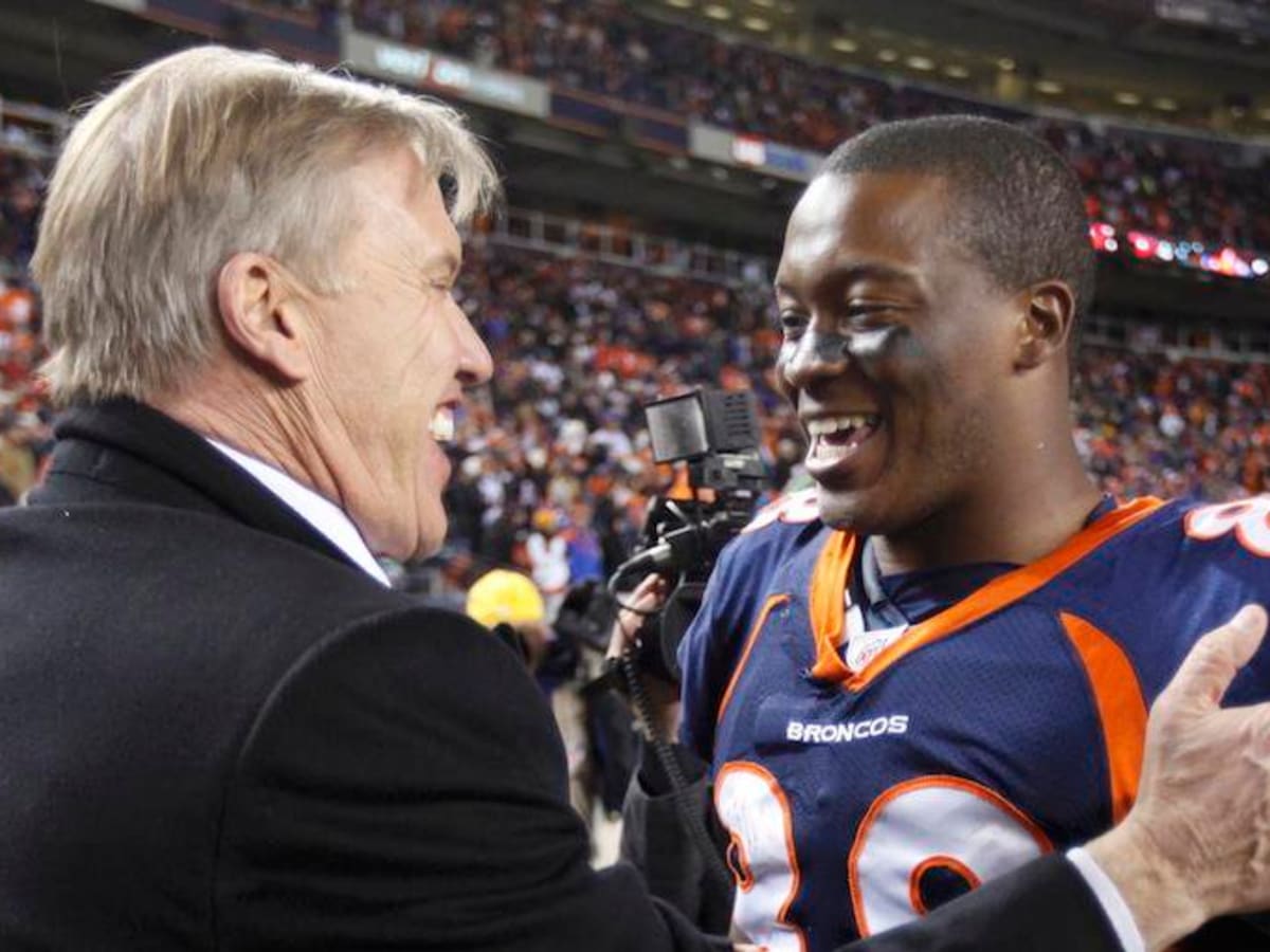 Demaryius Thomas Wants to Reunite with Denver Broncos, Finish Career at  Mile High - Sports Illustrated Mile High Huddle: Denver Broncos News,  Analysis and More