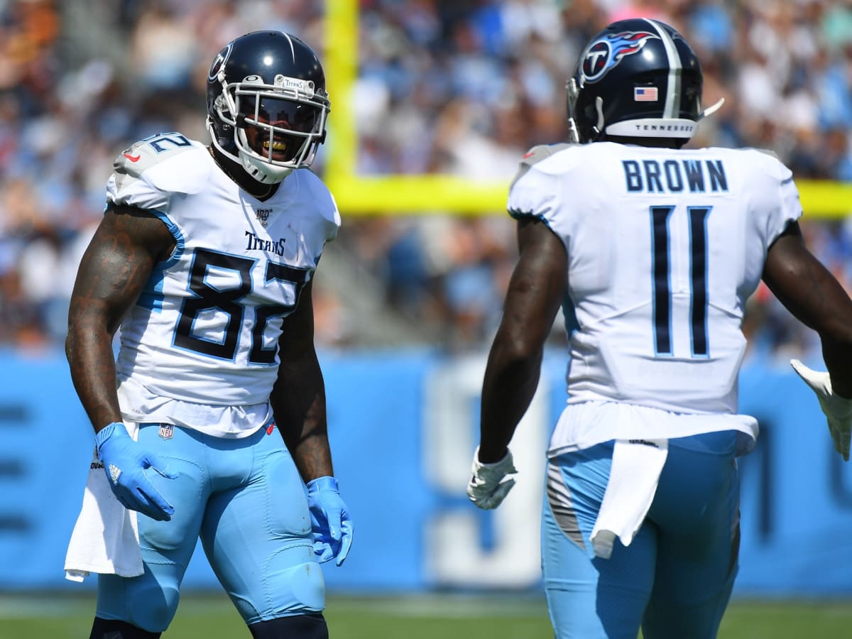 Titans TE Delanie Walker Hopes To Return This Season