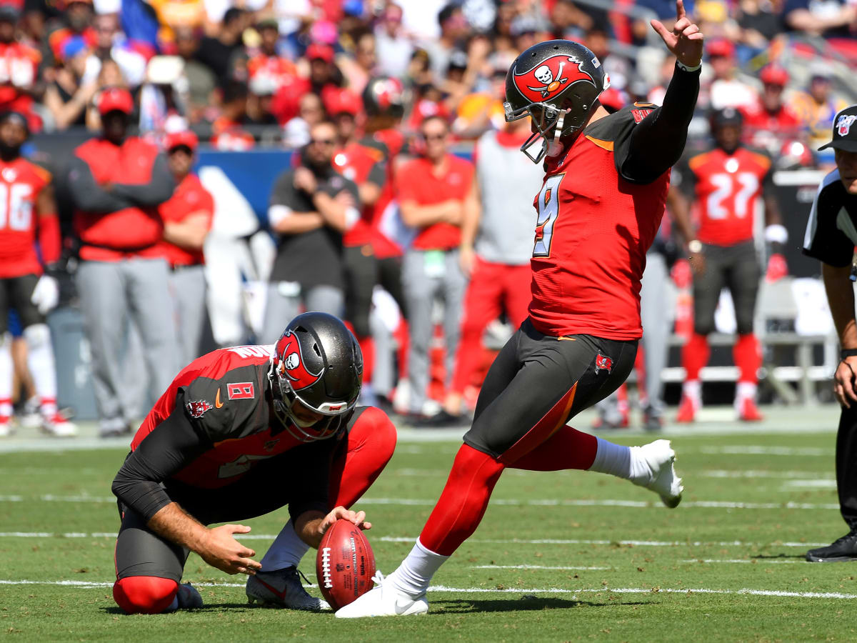 Bucs rookie K Matt Gay nails 55-yard field goal against the Steelers