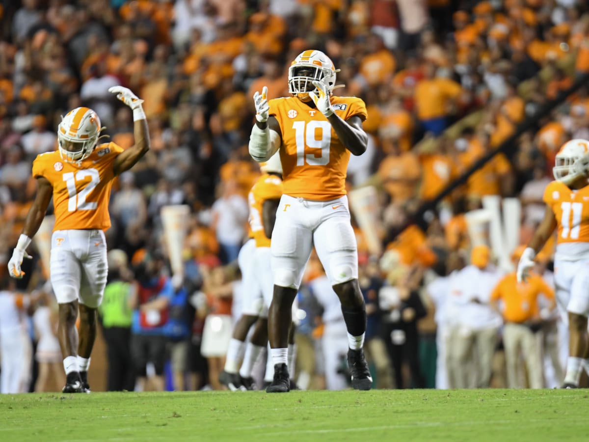 Tennessee football: Former Vols edge Darrell Taylor still dealing with  injury