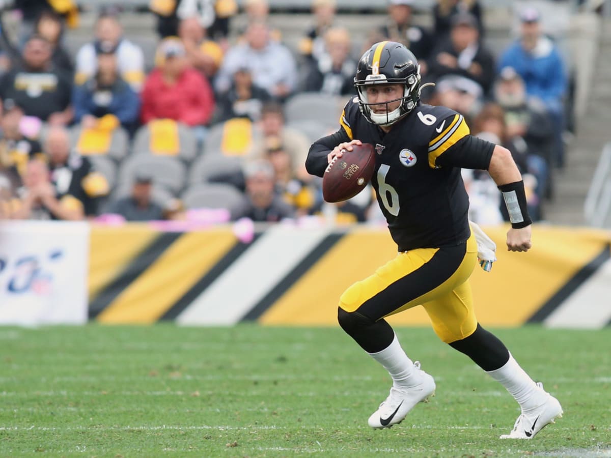 Devlin Hodges Pays Tribute To Ben Roethlisberger In No. 7 Ottawa Redblacks  Jersey - Steelers Depot