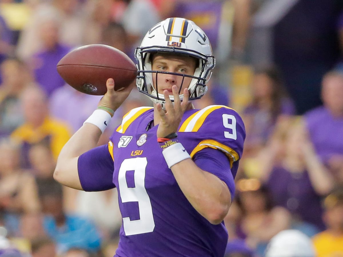 NFL QB Rankings Week 17: Joe Burrow races up leader board with