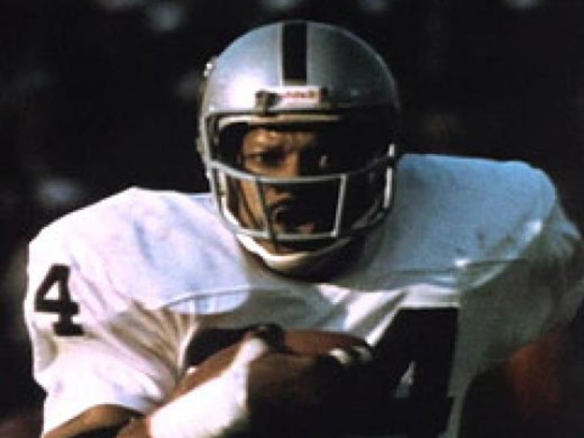 Willie Brown, Hall of Famer and Raiders legend, dies at 78