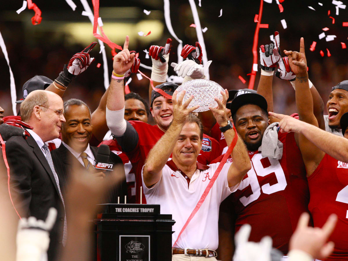 Alabama's 2011 BCS trophy shattered during A-Day weekend festivities 