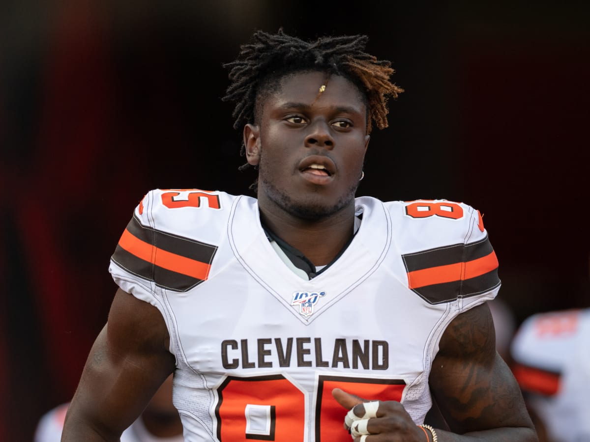 Cleveland Browns tight end David Njoku suffers burns to arm, face – KIRO 7  News Seattle