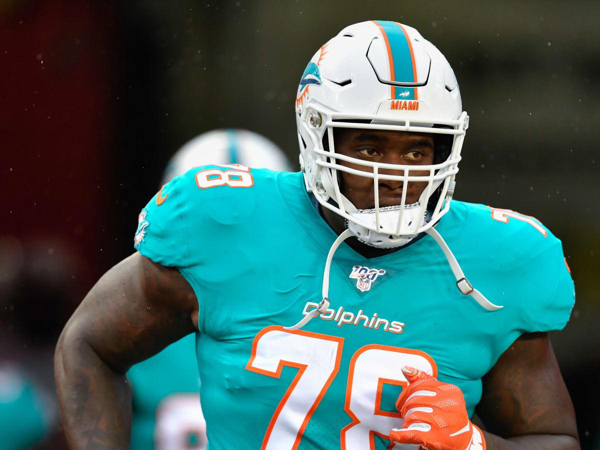 Laremy Tunsil (OT), Pick 13: Miami Dolphins