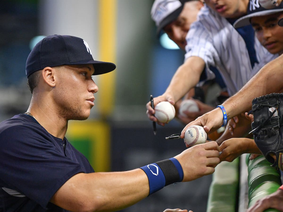 Aaron Judge: Yankees star's charity empowers California kids - Sports  Illustrated