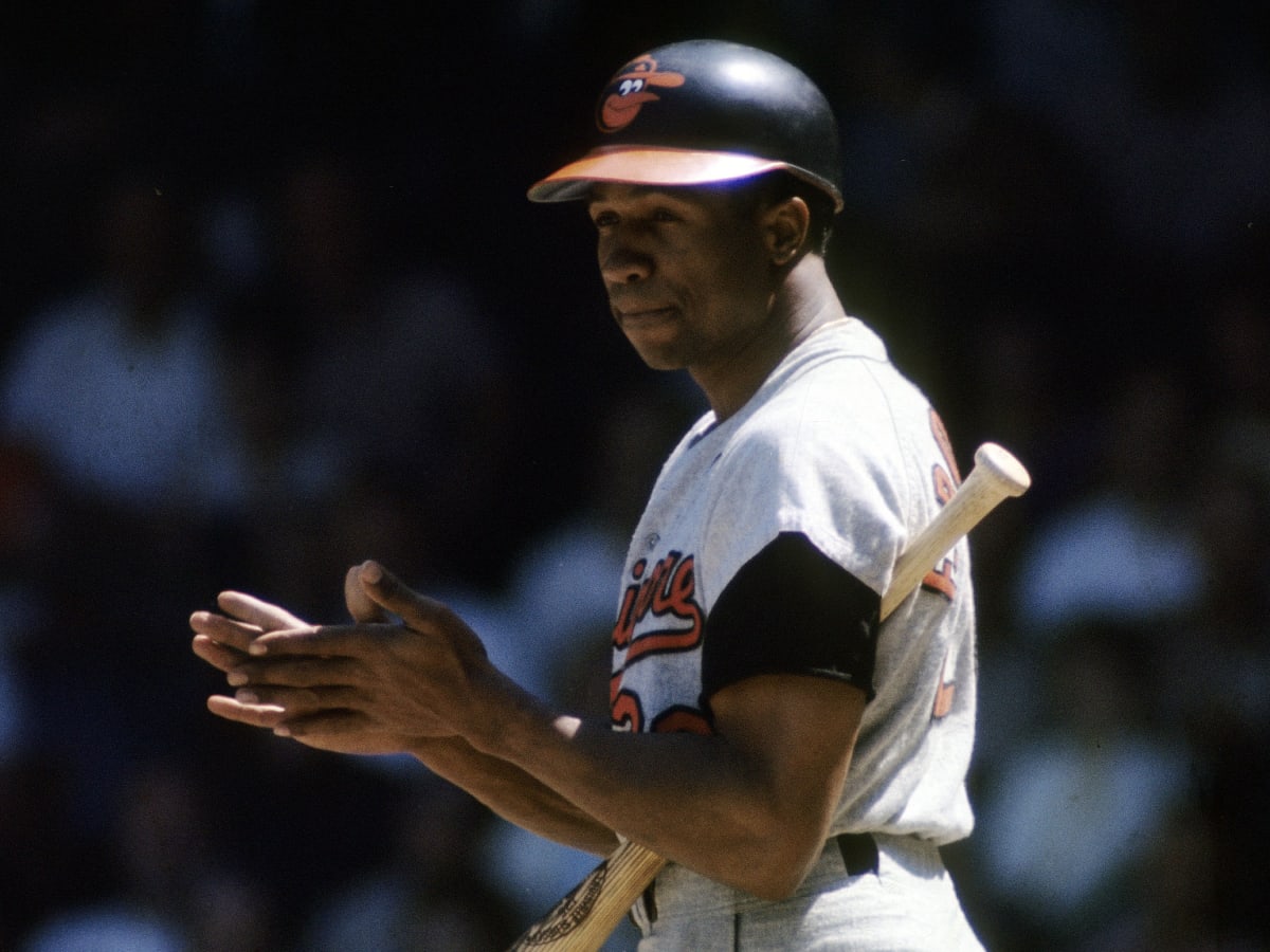 Hall of Fame Outfielder, MLB's First Black Manager Frank Robinson Dies at 83