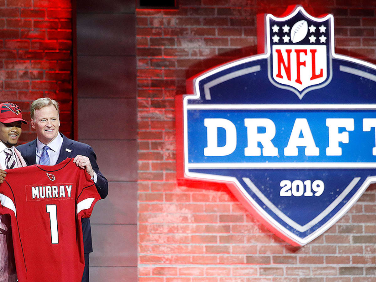 Cardinals Sign Top Draft Pick Kyler Murray to $35 Million Deal - The New  York Times