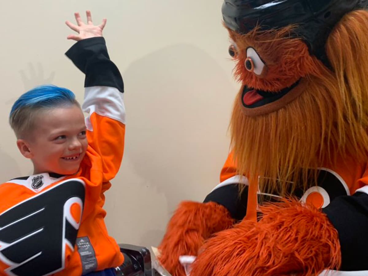 Flyers react to their new mascot, Gritty