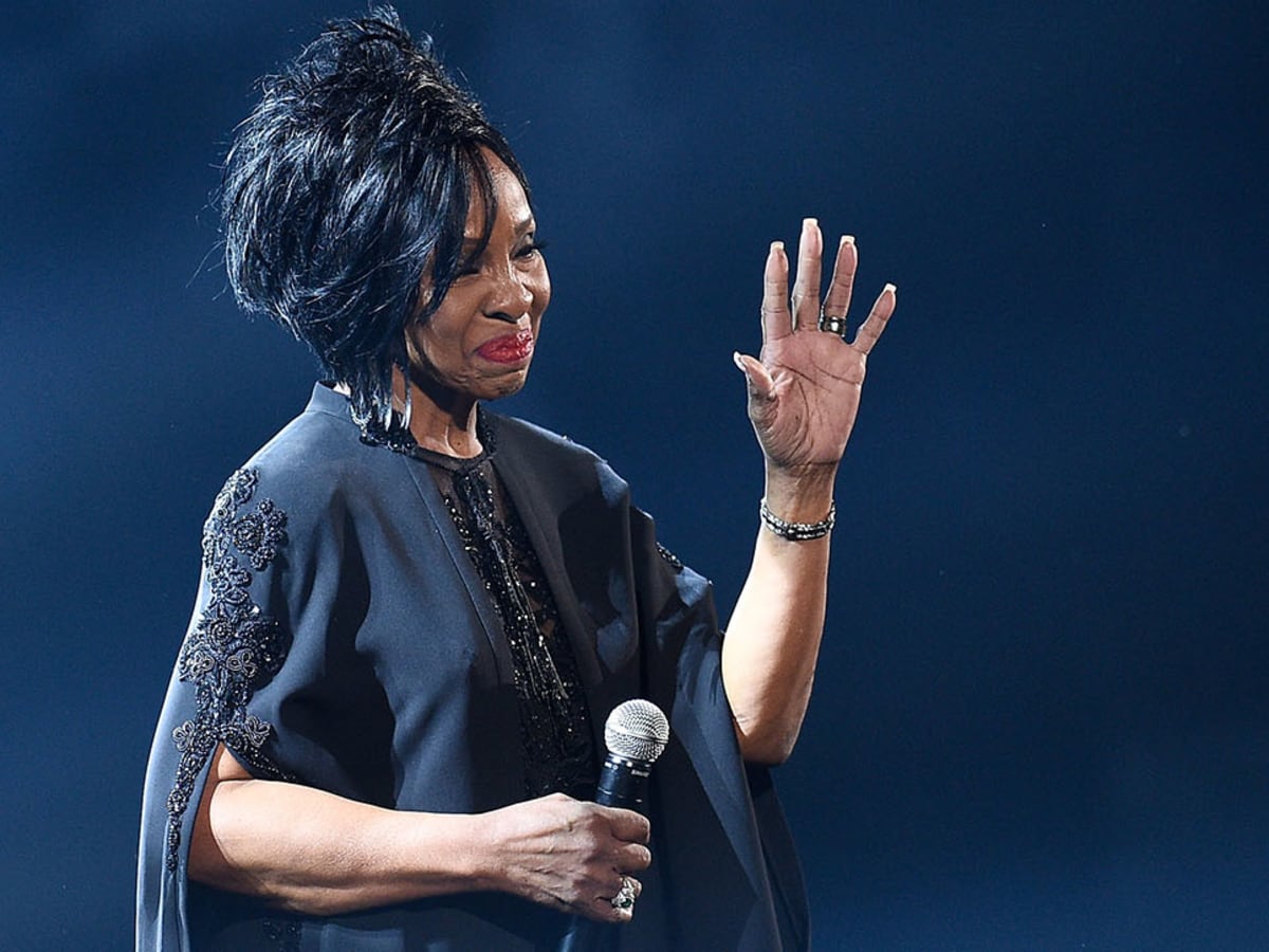 Gladys Knight to Sing Super Bowl National Anthem