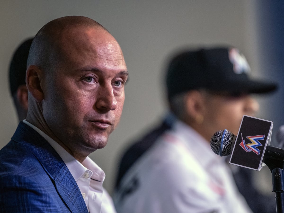 Derek Jeter wants J.T. Realmuto with the Marlins long-term