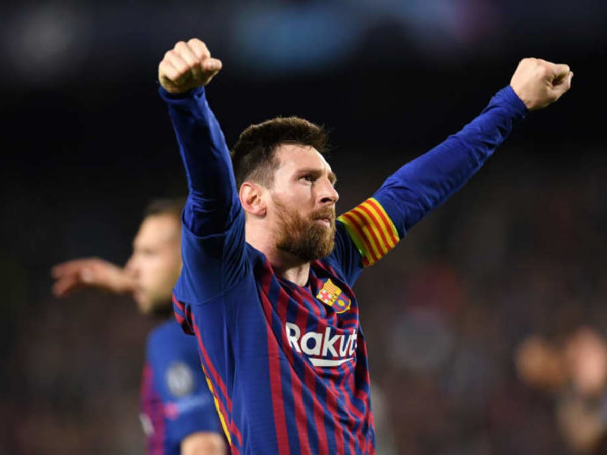 Lionel Messi has now scored 7️⃣0️⃣0️⃣ club goals in his