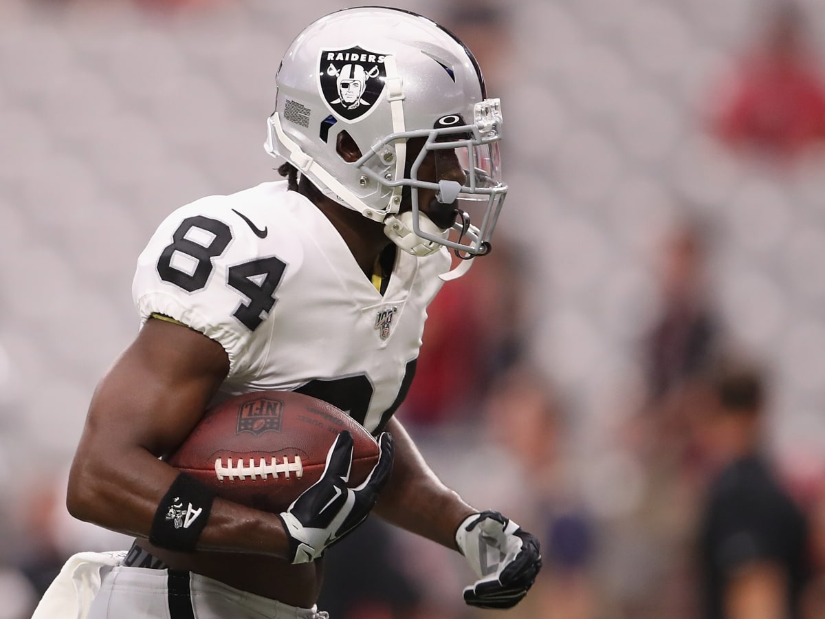 Antonio Brown practices with Raiders in a certified helmet - Los