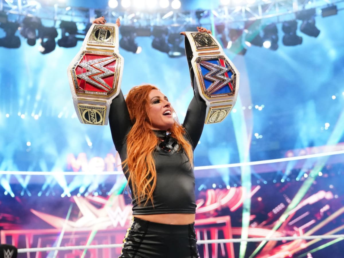 Becky Lynch Explains Why She Doesn't Handle Her Own Twitter