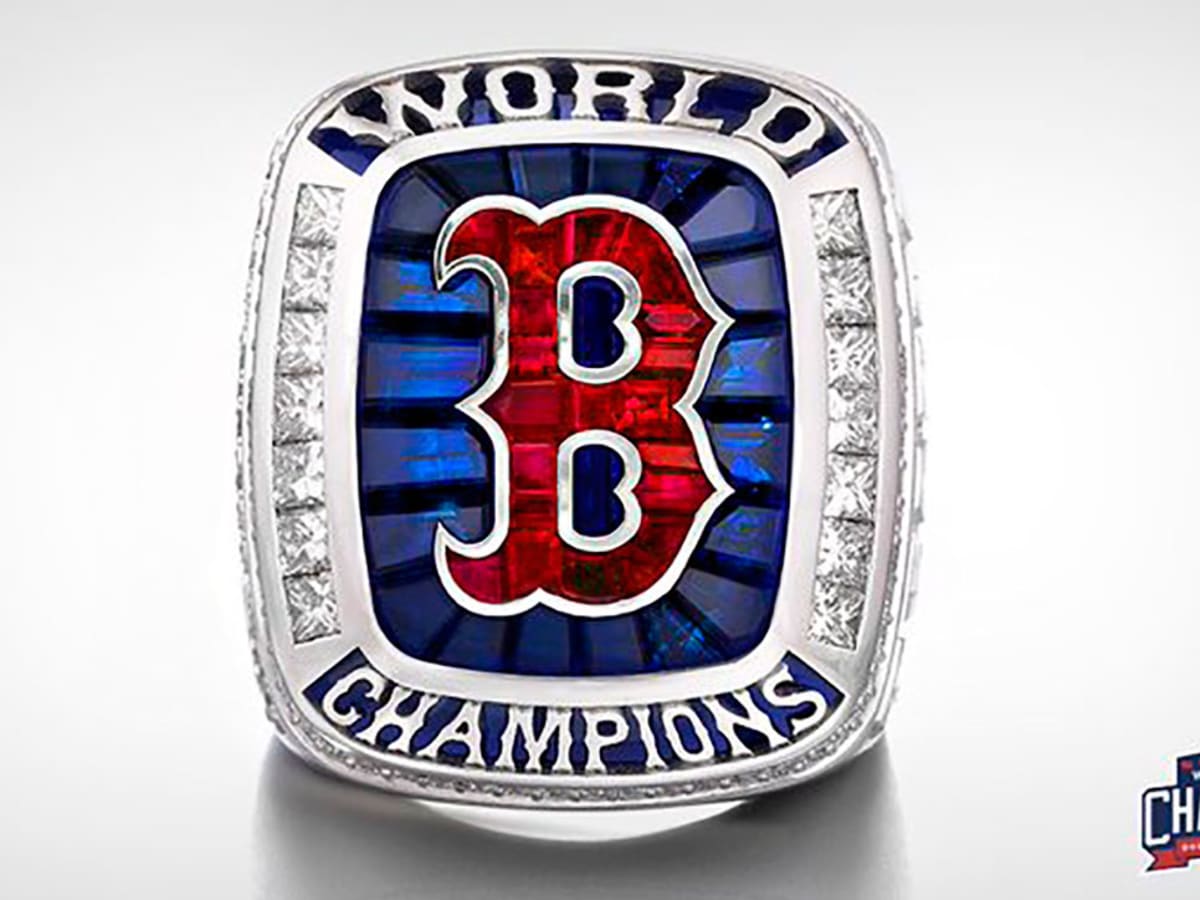 Red Sox receive World Series rings in pregame ceremony (photos