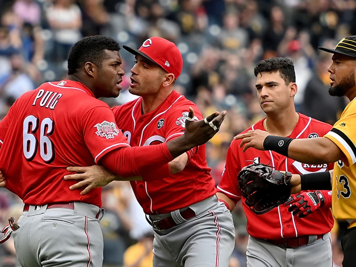 Watch: Reds' Yasiel Puig slams into wall, makes daring catch