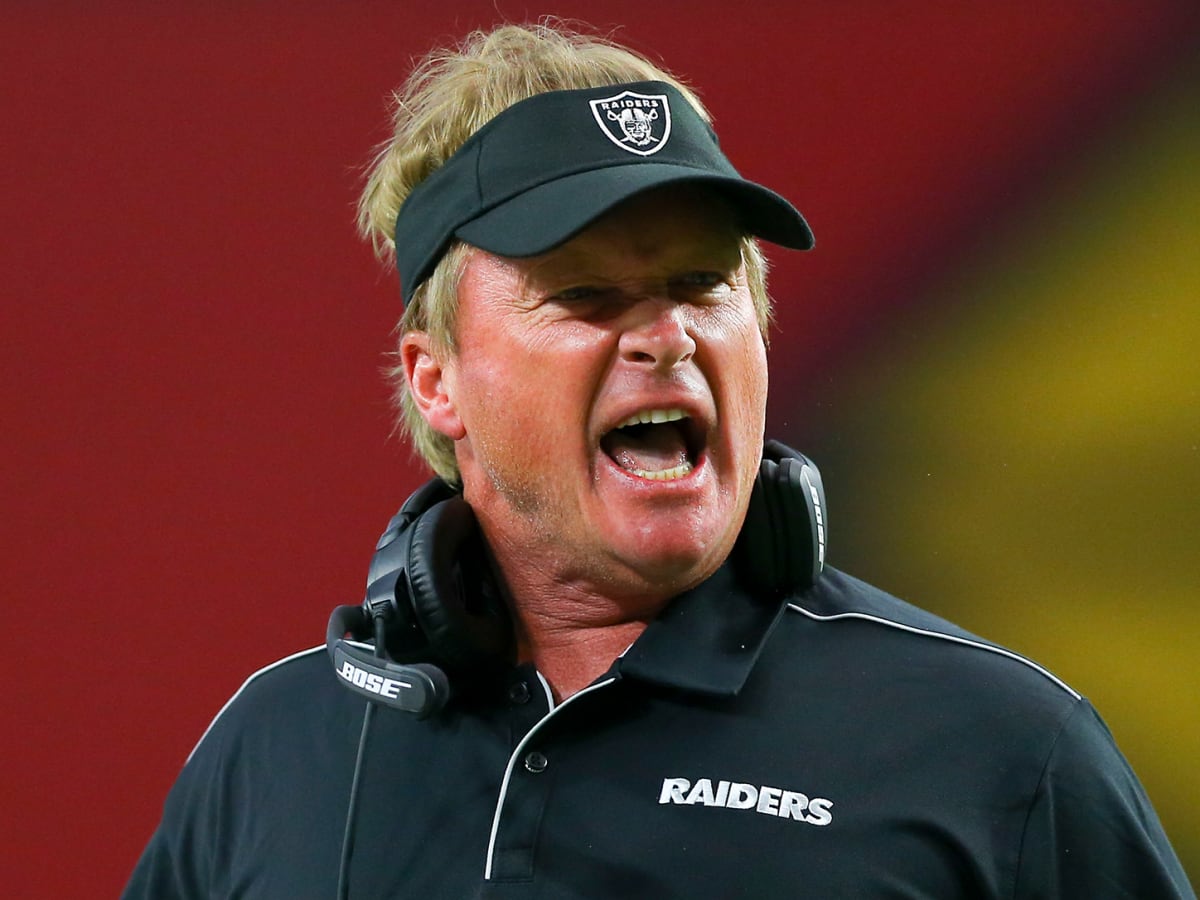 Raiders offense thrives in 1st game without Gruden