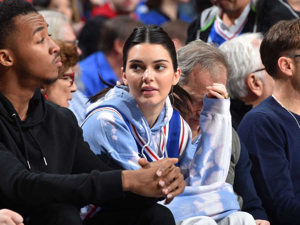 Kyle Kuzma Kendall Jenner - Kendall Jenner Claps Back At Comment About