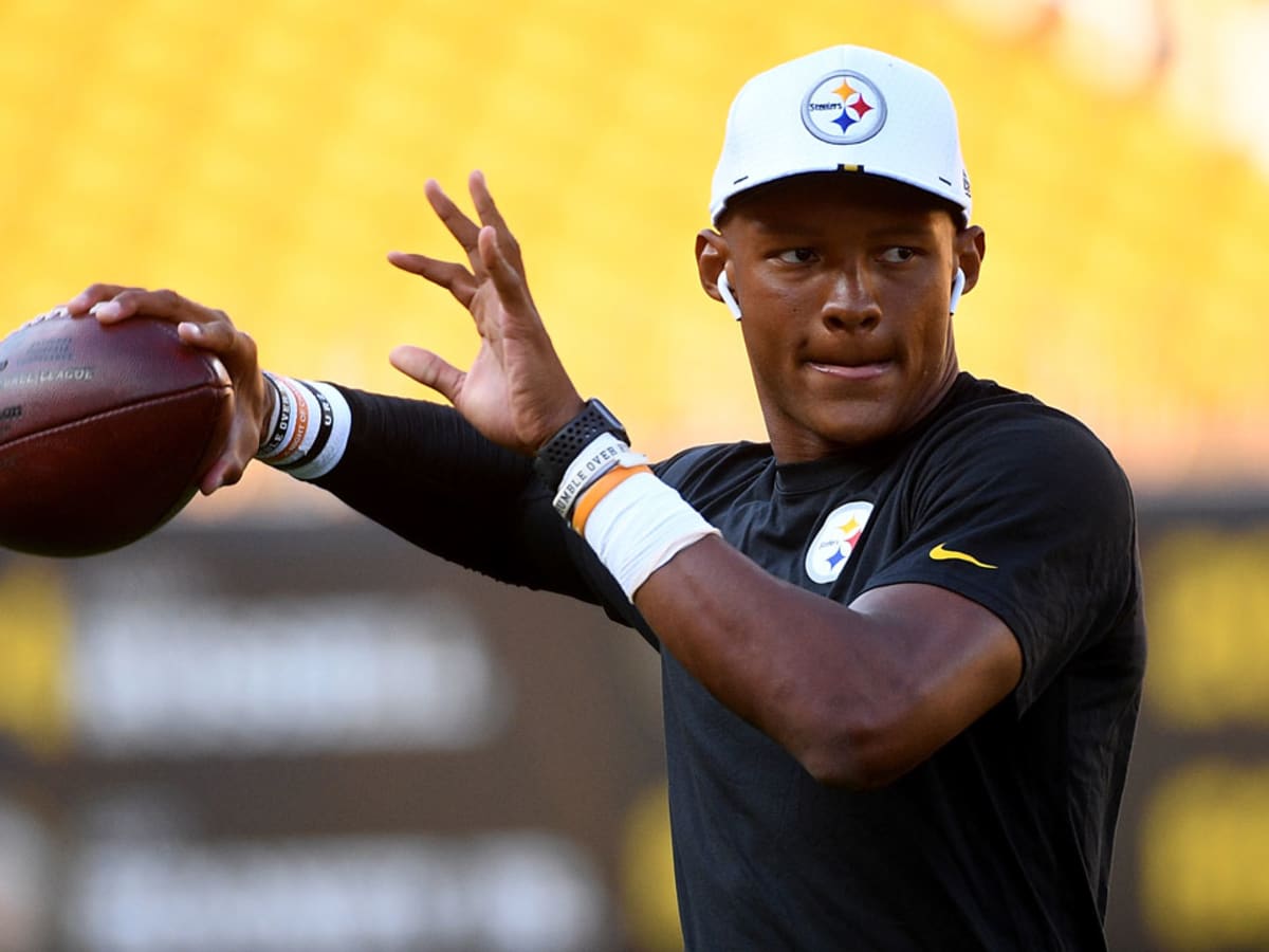 Nick Foles injury sees Jacksonville Jaguars acquire Josh Dobbs