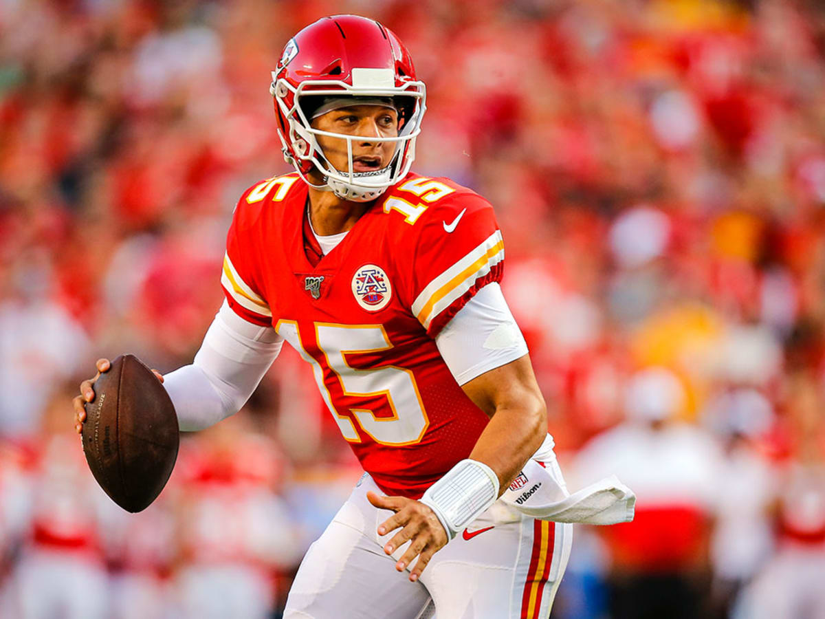 Choose the best fantasy football lineup!! #patrickmahomes