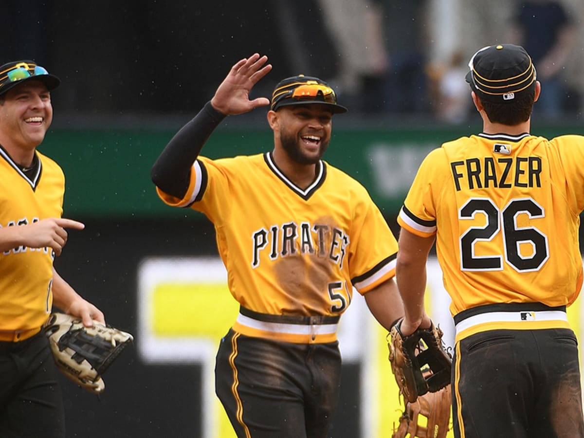 Pirates have no problem with Rockies