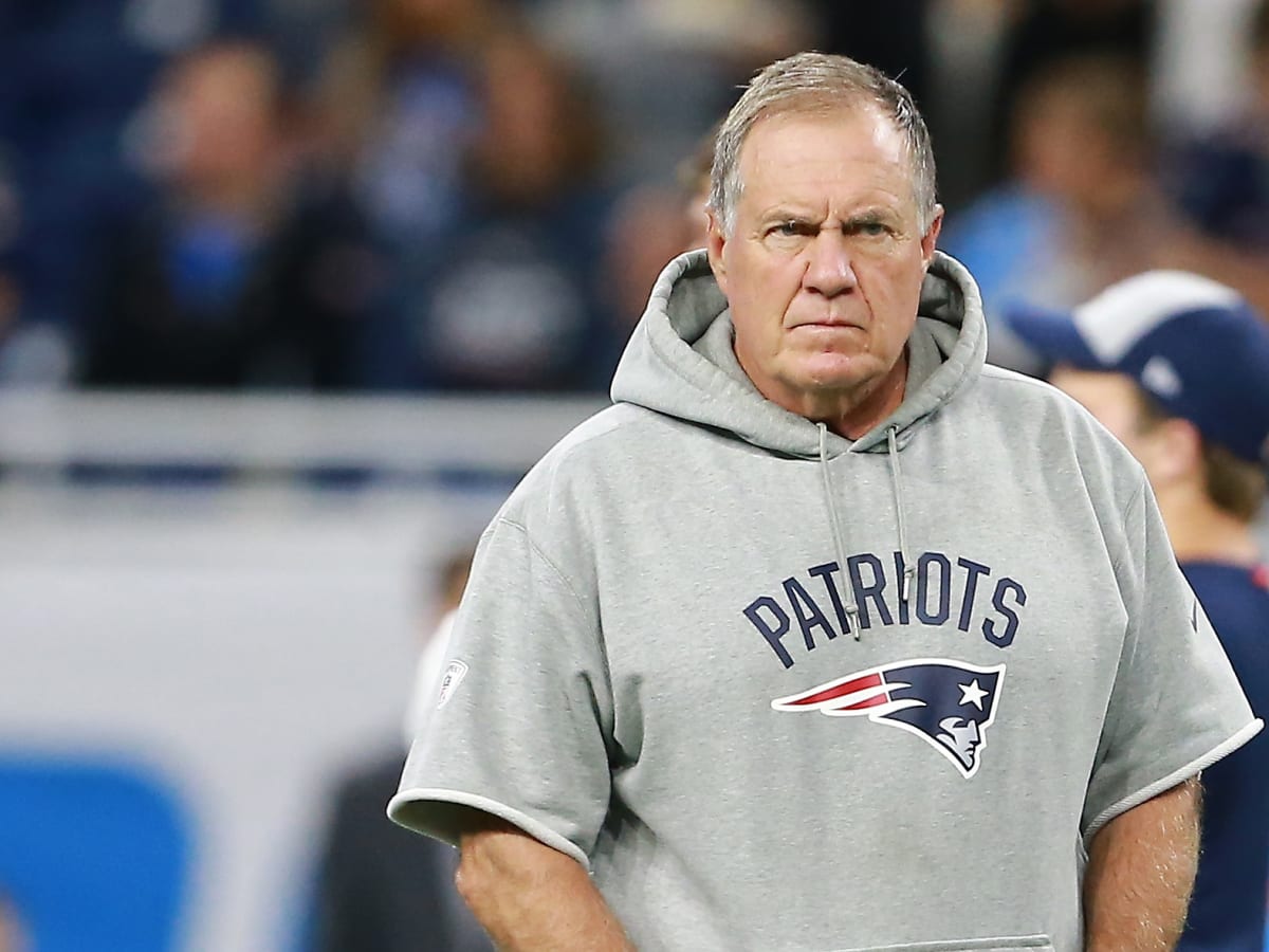 Bill Belichick's Sleeveless Sweatshirts: The Key to Patriots Victory? - WSJ