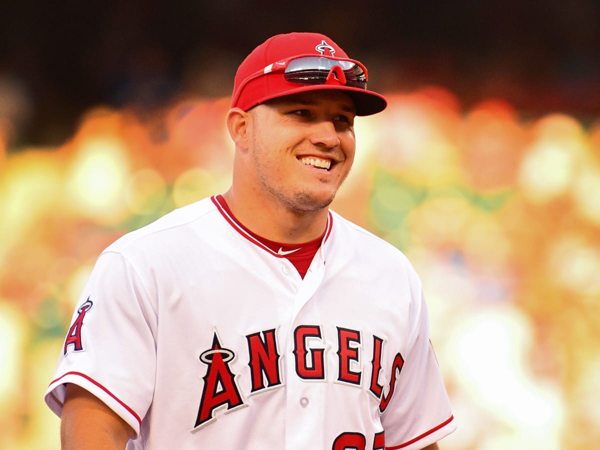 Mike Trout, Angels to discuss long-term contract, per report