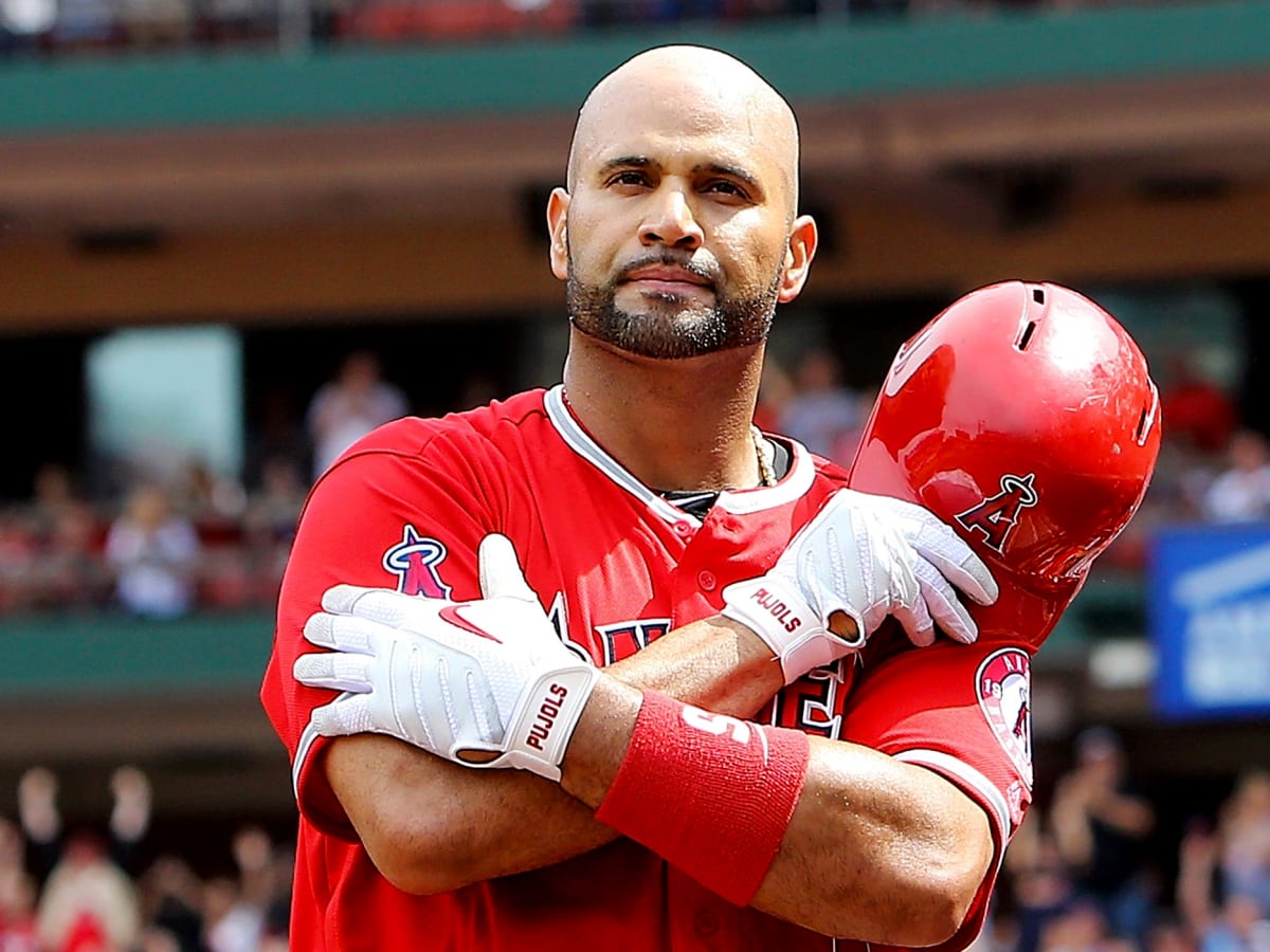 Albert Pujols gets standing ovation from Blue Jays fans