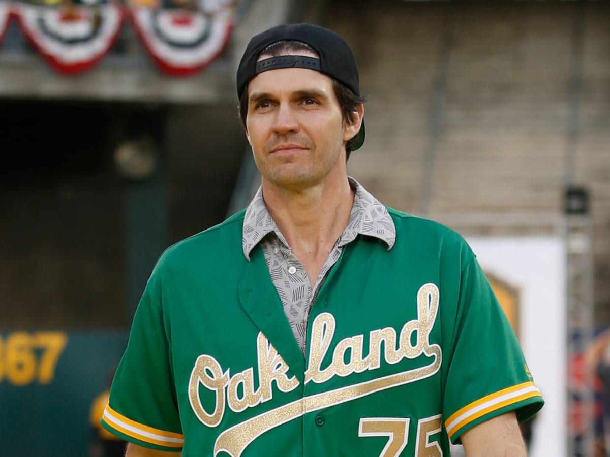 Barry Zito sings during a Savannah Banana's game in Music City :  r/OaklandAthletics