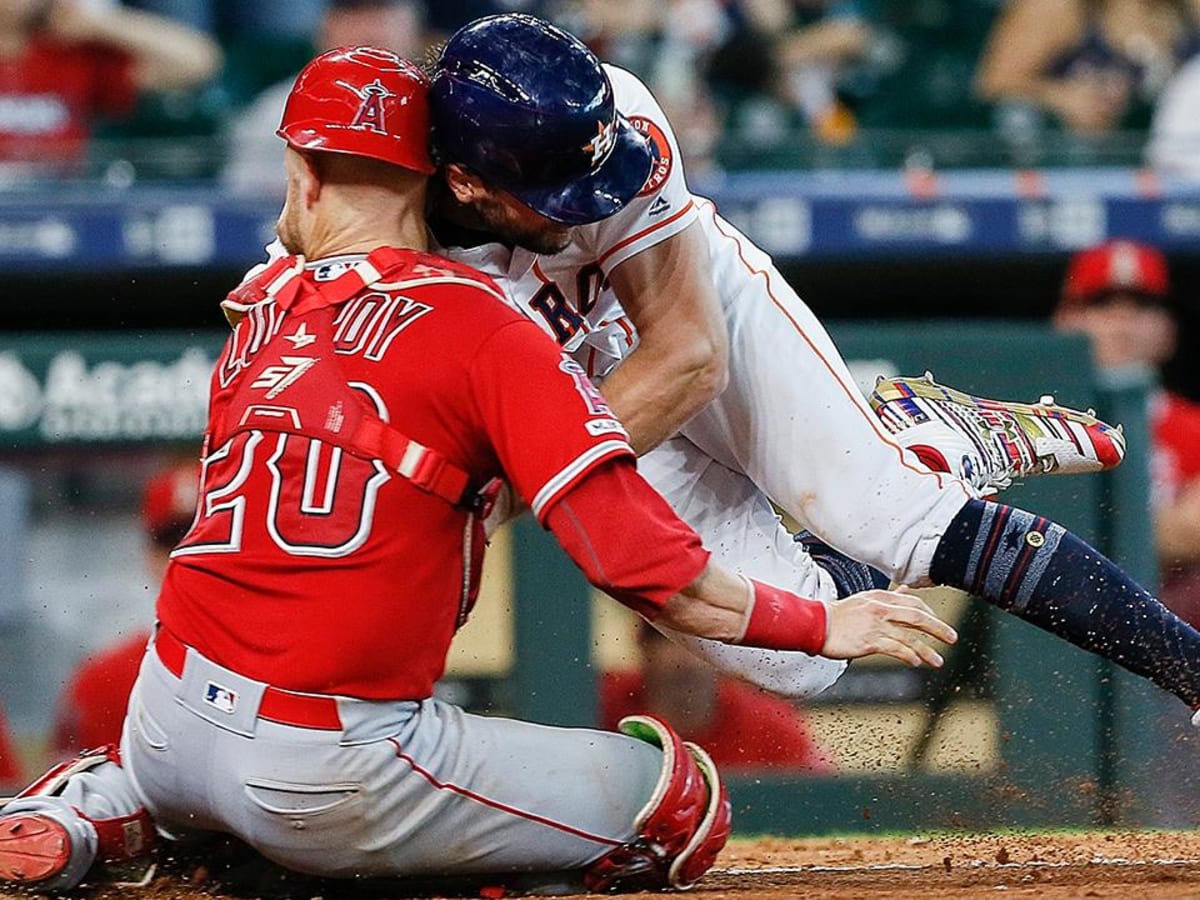 Jonathan Lucroy thrust into action, reiterates Nationals weakness