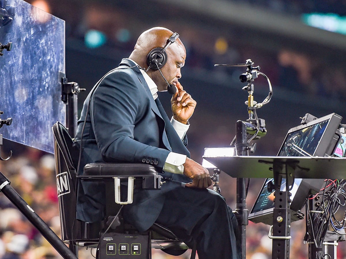 Reviewing ESPN's new 'Monday Night Football' booth; Joe Tessitore, Booger  McFarland - Sports Illustrated