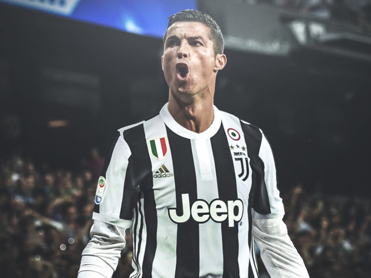 Manchester United use Cristiano Ronaldo to promote new kit - Futbol on  FanNation