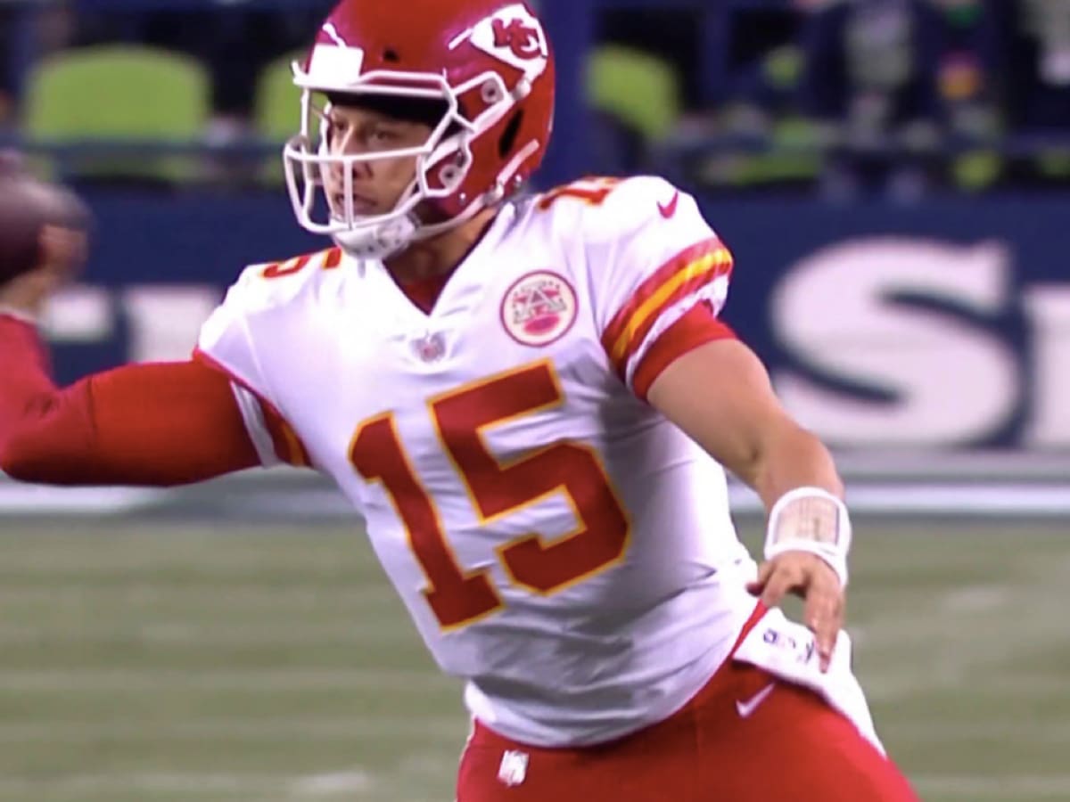 Watch Patrick Mahomes slam dunk touchdown against Bengals from all angles  (Video)