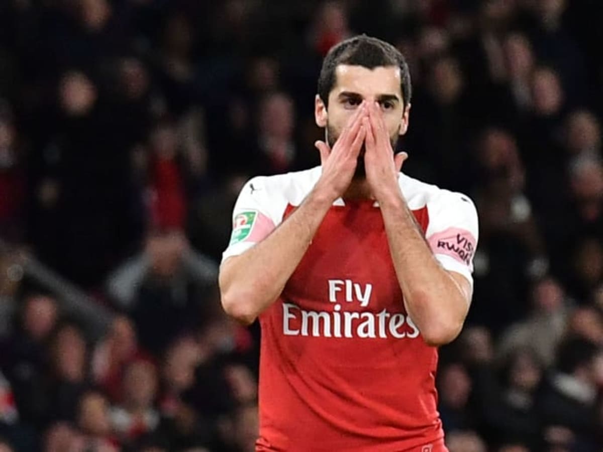 Arsenal's Henrikh Mkhitaryan out for six weeks due to foot injury