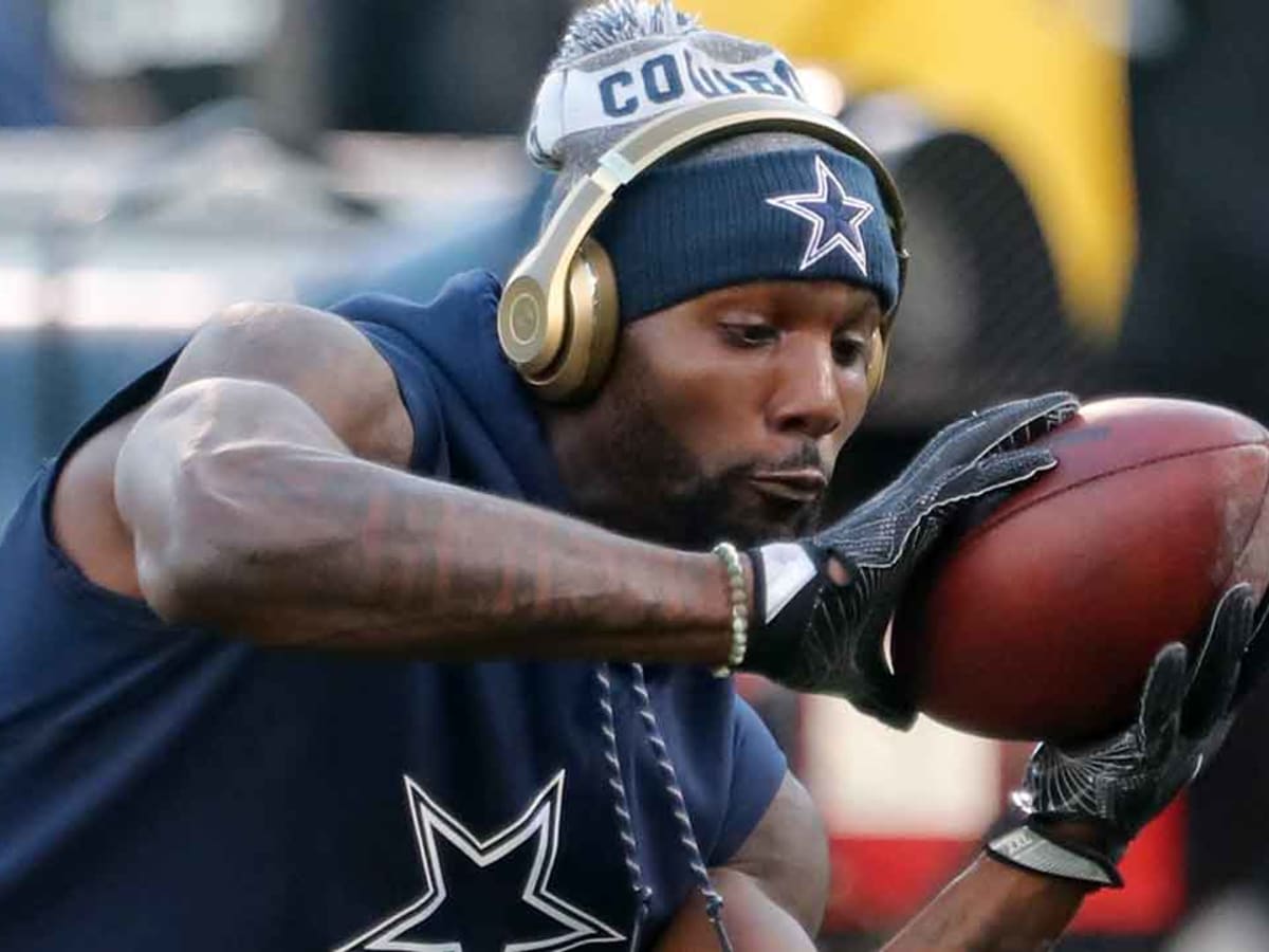 Dez Bryant tweets he 'will play ball' this season, but where and