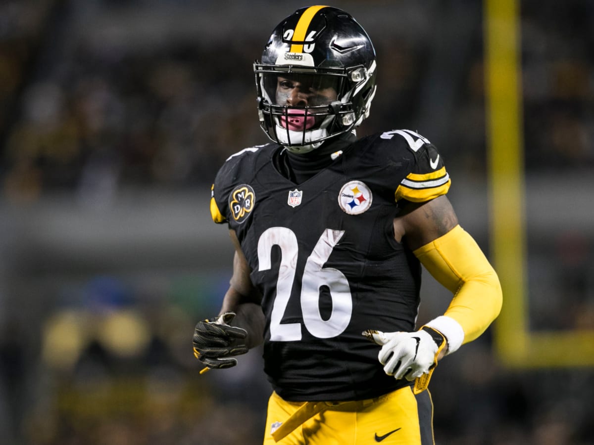 Le'Veon Bell 'might come back' for one game with Steelers, retire