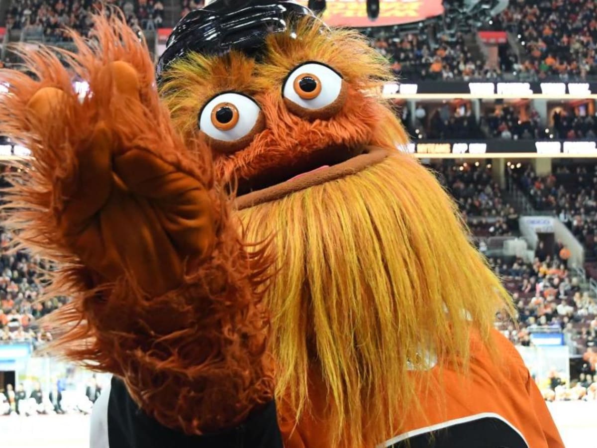 Jay and Dan couldn't contain their laughter when shown an old Flyers mascot  before a Gritty top 10 - Article - Bardown