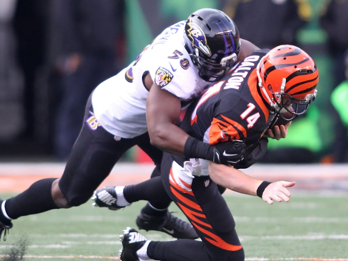 Elvis Dumervil, Ravens agree to terms on five-year contract 