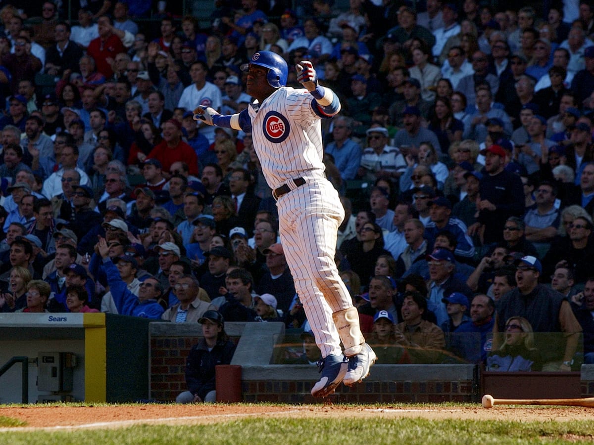 Sammy Sosa's hot bat makes home run race interesting again - Sports  Illustrated Vault