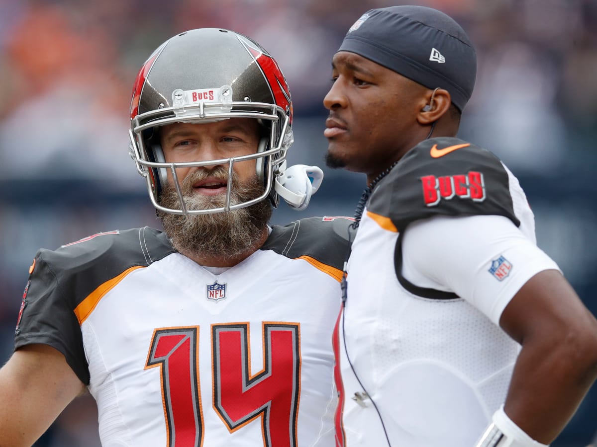 Arizona's NFL connections: Ryan Fitzpatrick signs with Tampa Bay