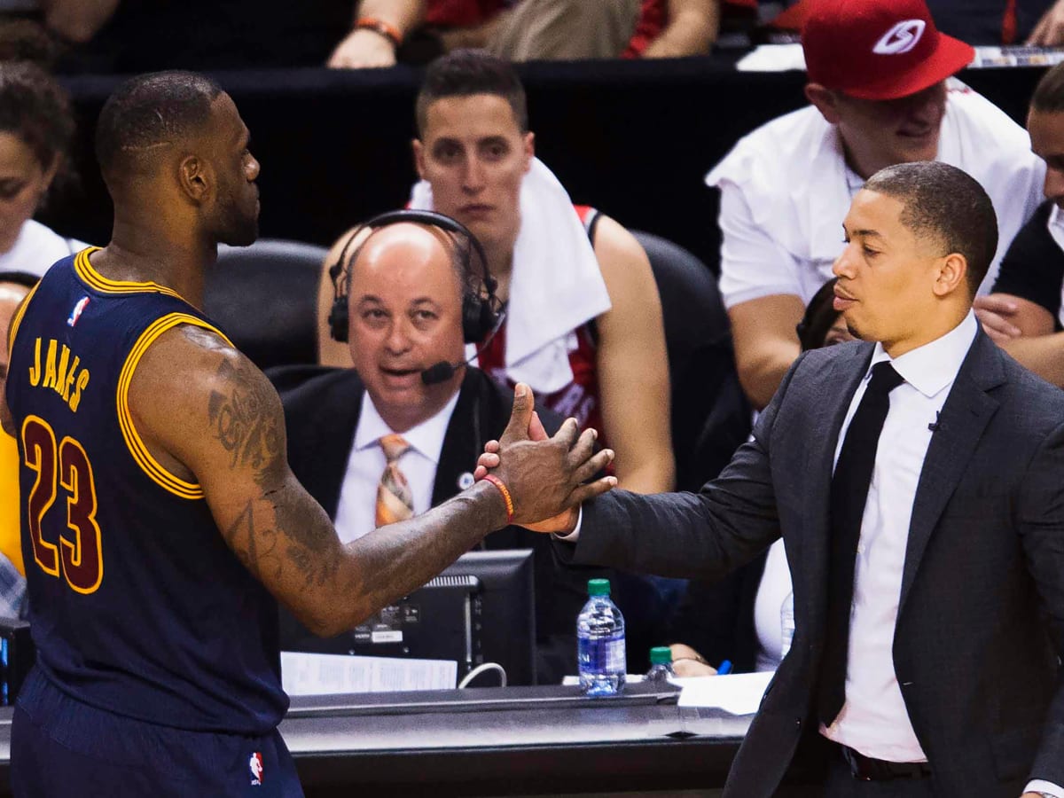 Tyronn Lue says 'they said' LeBron James has a body of a 19-year-old, but  nobody else knows where Cavaliers coach got that - NBC Sports